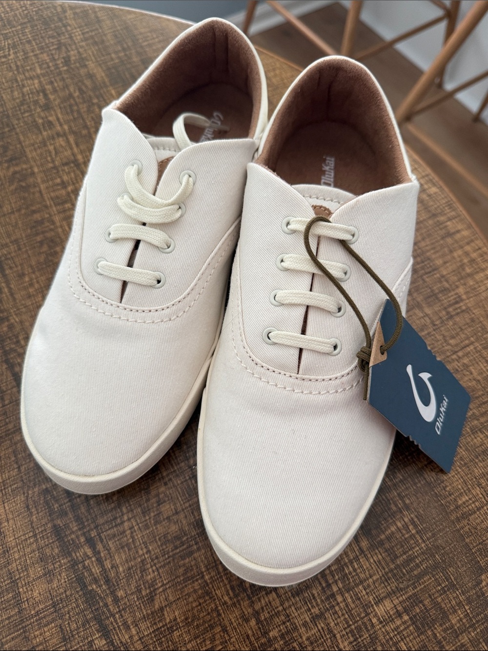 OluKai Natural Cream Canvas Low-Top Sneakers